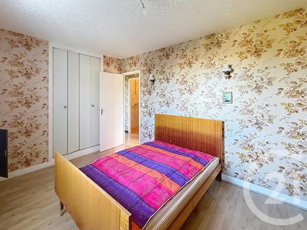 Maison à vendre  11 pièces - 190,94 m 2   ANGOULEME  - 16