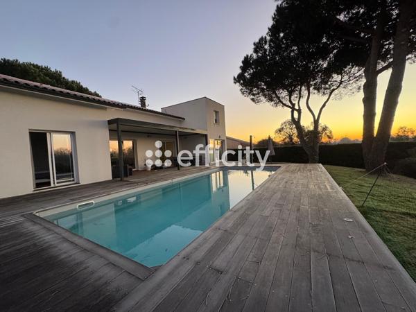 Maison
         6 pièces
        - 192 m² Bien prestige 995 000 € *