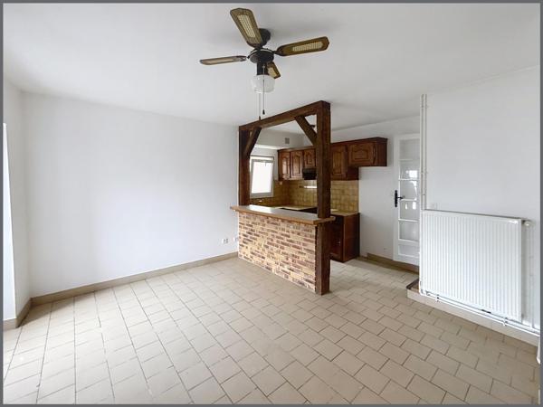 Maison de bourg, 3 chambres et un garage