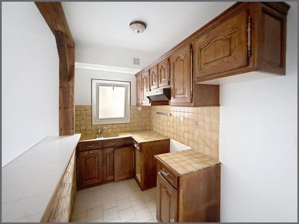 Maison de bourg, 3 chambres et un garage