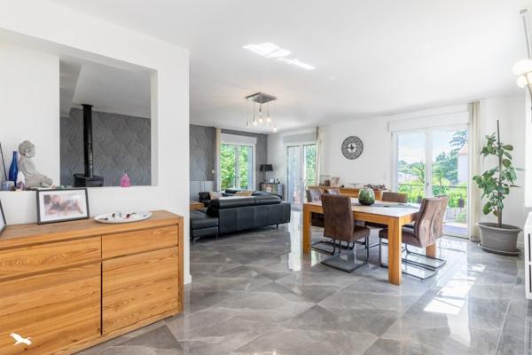 Maison à vendre |  Lunel-Viel |  8 pièces | 250 m²