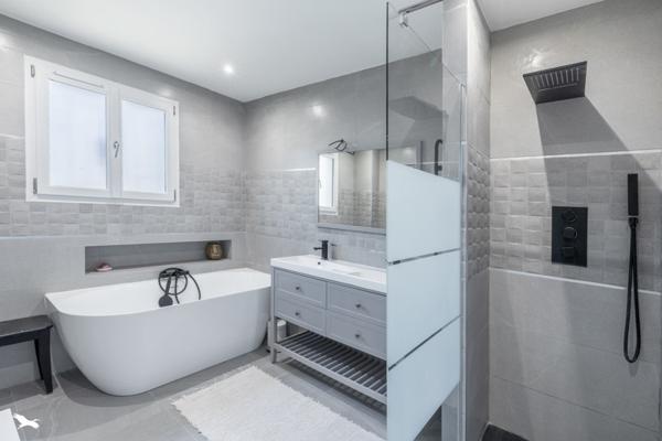 Maison à vendre |  Lunel-Viel |  8 pièces | 250 m²