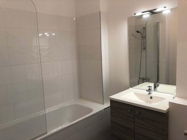 Location Appartement57,9 m² - 3 Pièces - GUYANCOURT (78280)