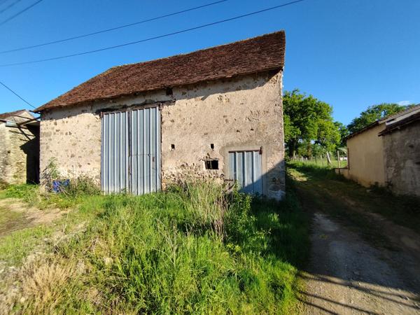 Grange à vendre à Lussac-les-Églises (87360) - Haute-Vienne