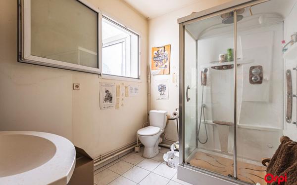 Appartement à vendre    2 pièces •  Reims