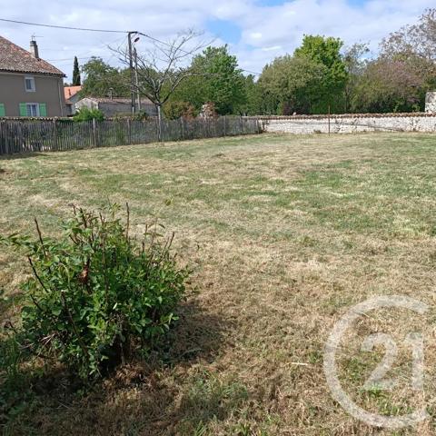 Terrain à vendre  983 m 2   CHEF BOUTONNE  - 79