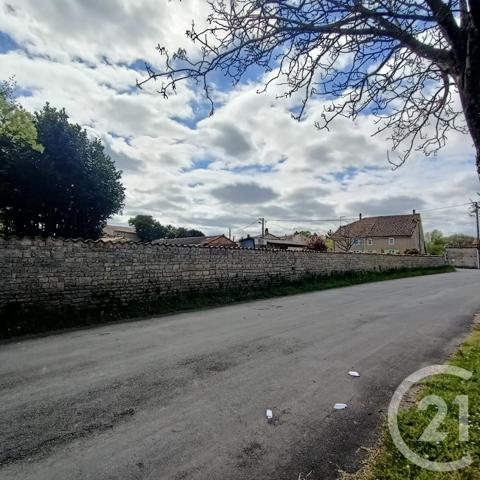Terrain à vendre  983 m 2   CHEF BOUTONNE  - 79