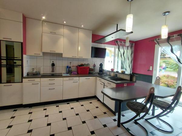 Maison à VALFRAMBERT, 61250 - 5 pièces 150m²