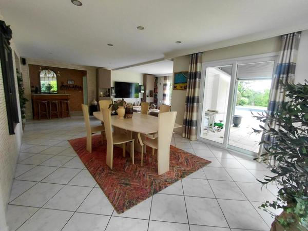Maison à VALFRAMBERT, 61250 - 5 pièces 150m²