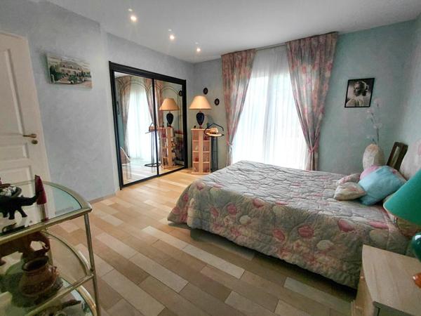 Maison à VALFRAMBERT, 61250 - 5 pièces 150m²