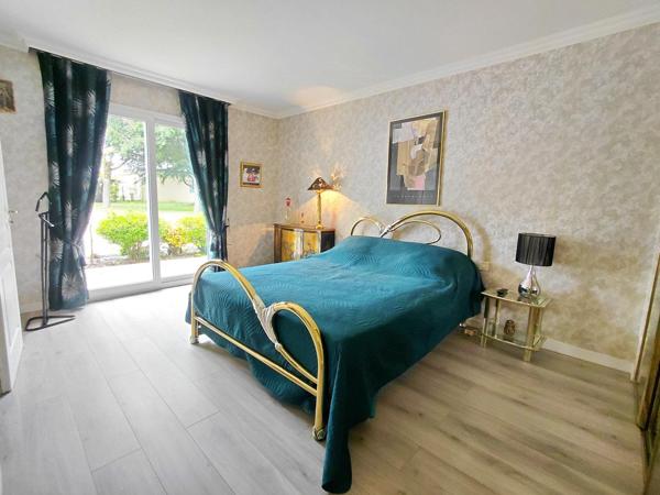 Maison à VALFRAMBERT, 61250 - 5 pièces 150m²