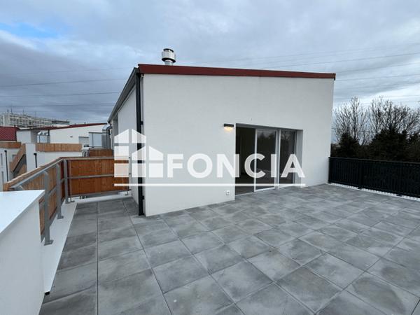 Location Appartement 4 pièces 77.2 m² - ATLANTIS E38 - 28 RUE DE ROYAN La Rochelle 17000