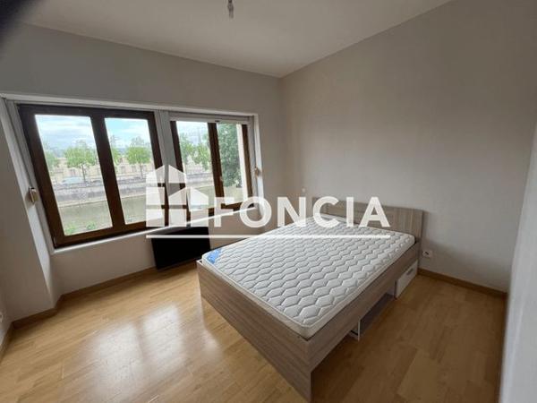 Location Appartement 2 pièces 37.17 m² - 34 QUAI ALBERT GOUPIL Laval 53000