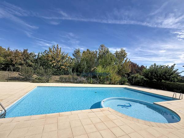 VAISON-LA-ROMAINE – MAISON AVEC JARDIN, GARAGE & PISCINE DANS LA RÉSIDENCE