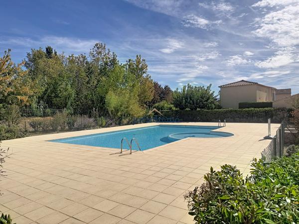 VAISON-LA-ROMAINE – MAISON AVEC JARDIN, GARAGE & PISCINE DANS LA RÉSIDENCE
