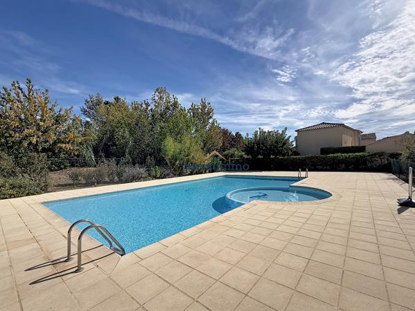 VAISON-LA-ROMAINE – MAISON AVEC JARDIN, GARAGE & PISCINE DANS LA RÉSIDENCE