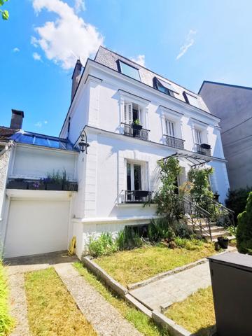Maison 9 pièces - 202 m²