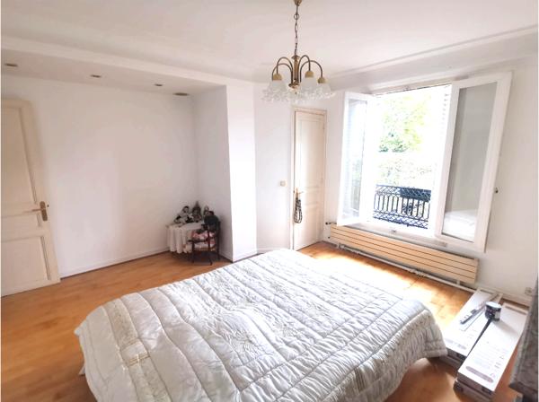 Maison 9 pièces - 202 m²