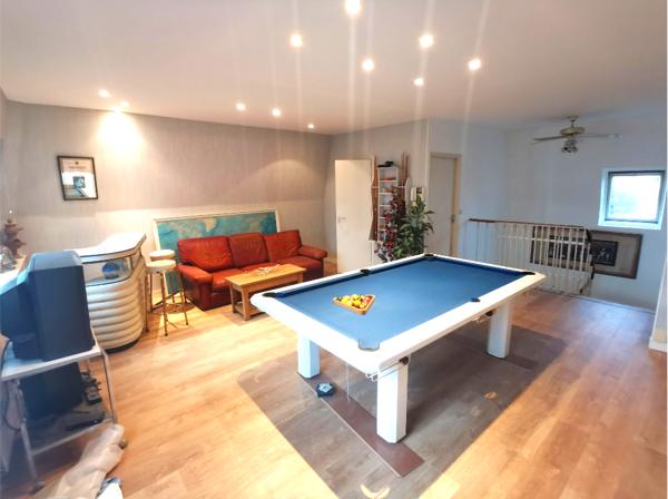 Maison 9 pièces - 202 m²