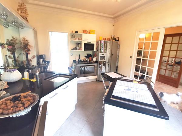 Maison 9 pièces - 202 m²