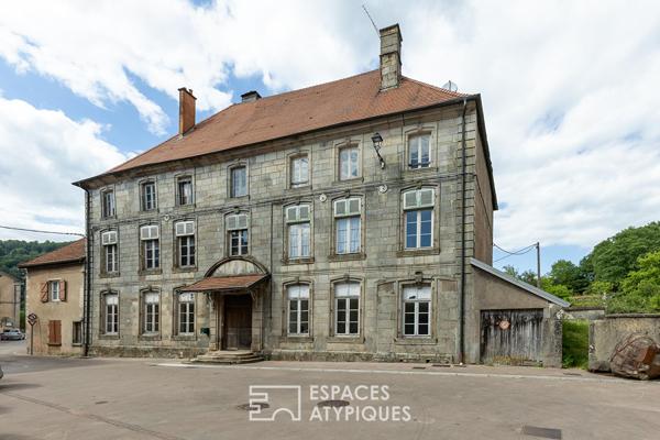 Propriété du 18ème siècle à rénover : la pierre et le bois