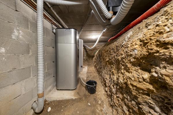 Maison T6 plain-pied Garage, piscine, jardin.