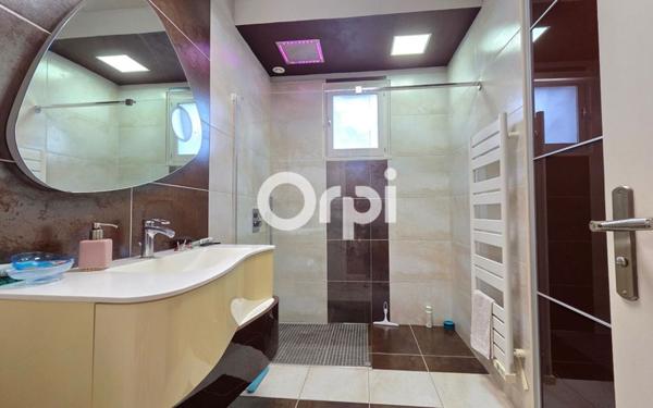 Maison à vendre    4 pièces • 119,52 m2 Meyzieu