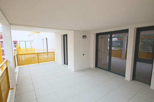 Dijon (21000) T4 avec sa spacieuse terrasse et garage norme "handicapé"- Disponible 13 avril !