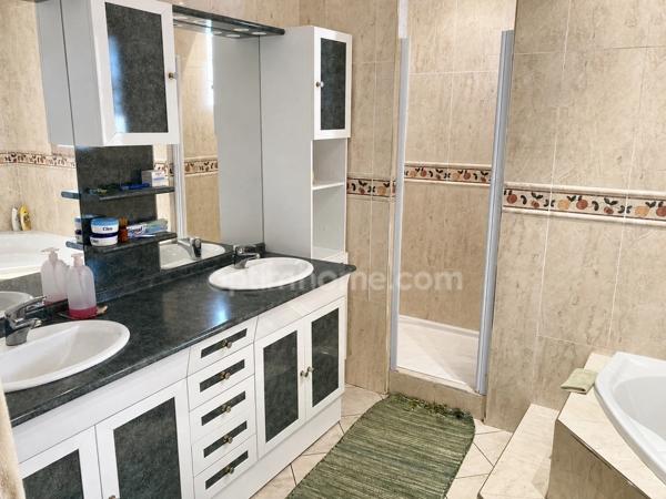 BLAGNAC – MAISON T5/6 DE PLAIN-PIED AVEC PISCINE, GARAGE ET ATELIER – CALME ET PROXIMITÉ ODYSSUD
