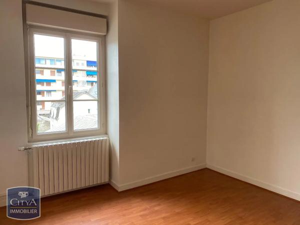 Appartement à louer 2 pièces 35m² Brive-la-Gaillarde (19100)