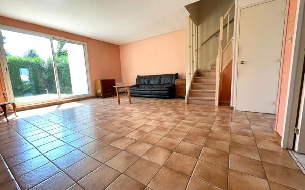 Maison à vendre    4 pièces • 82 m2 Saint-Germain-lès-Corbeil