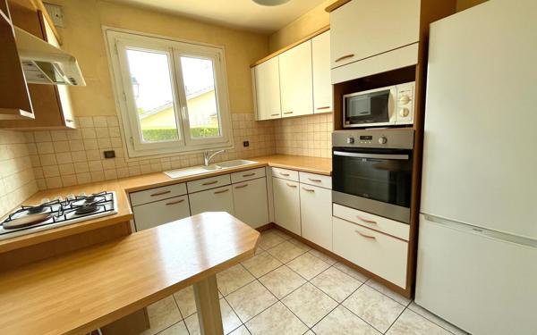 Maison à vendre    4 pièces • 82 m2 Saint-Germain-lès-Corbeil