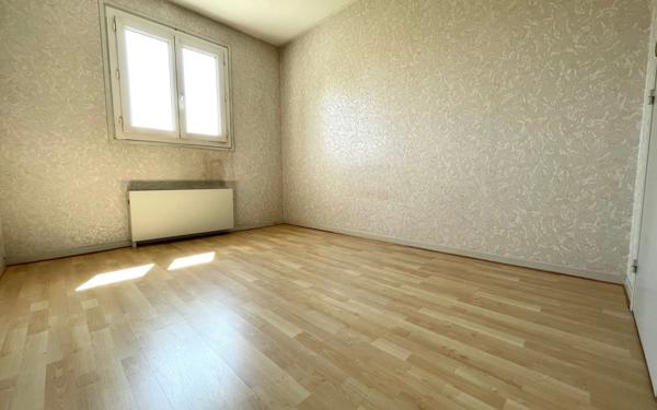 Maison à vendre    4 pièces • 82 m2 Saint-Germain-lès-Corbeil