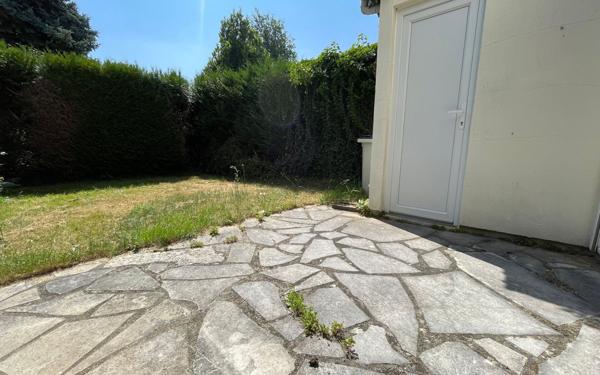 Maison à vendre    4 pièces • 82 m2 Saint-Germain-lès-Corbeil