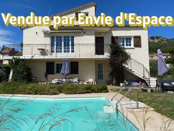 Villa
                                                                                                                                                                                                                                                                                                                        7 pièce(s)                                                                                                                                                                                                          5 chambre(s)                                                                                                                                                                                                          150  m²