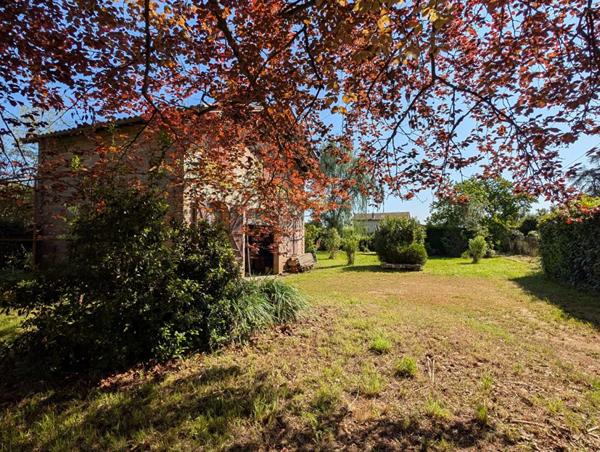 Maison 224 m2 avec 7 chambres, dépendance 97 m² sur terrain de 1455 m²