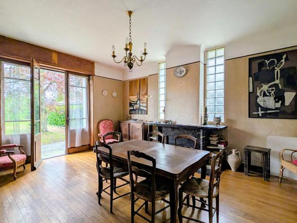 Maison 224 m2 avec 7 chambres, dépendance 97 m² sur terrain de 1455 m²