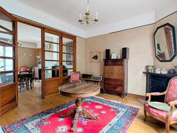 Maison 224 m2 avec 7 chambres, dépendance 97 m² sur terrain de 1455 m²