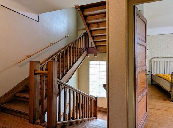 Maison 224 m2 avec 7 chambres, dépendance 97 m² sur terrain de 1455 m²