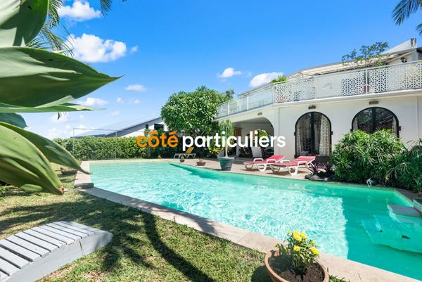 Vente Villa290 m² - 6 Pièces - SAINT PIERRE (97410)