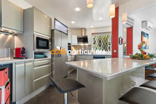 Vente Villa290 m² - 6 Pièces - SAINT PIERRE (97410)