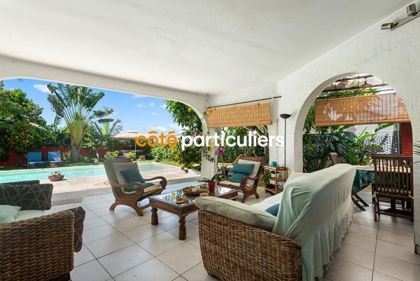 Vente Villa290 m² - 6 Pièces - SAINT PIERRE (97410)