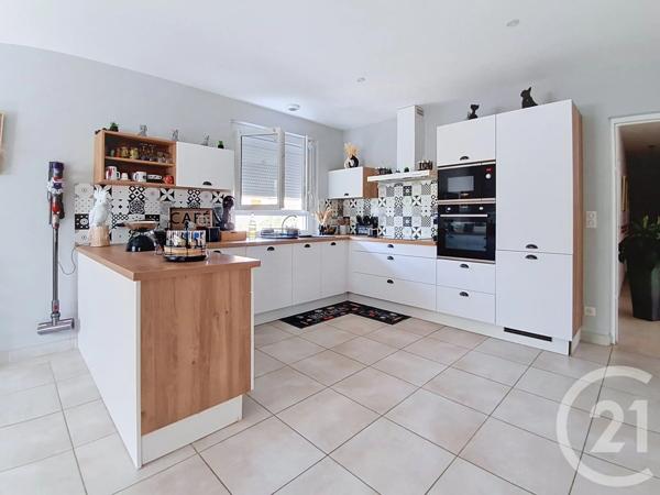Maison à vendre  4 pièces - 150 m 2   VARILHES  - 09