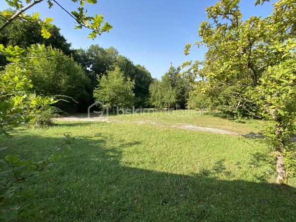 Terrain de loisirs de 2 930 m²