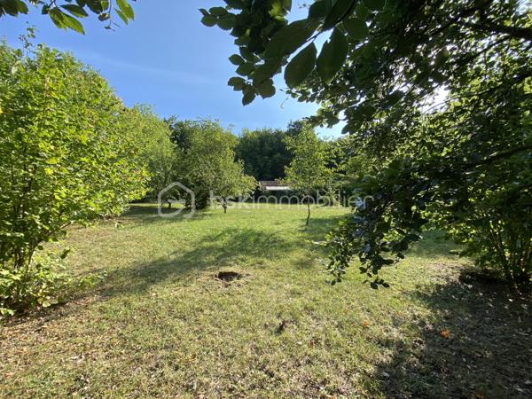 Terrain de loisirs de 2 930 m²