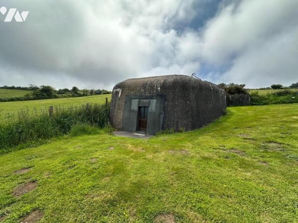 SAINTE CROIX HAGUE TERRAIN SUR LEQUEL  BLOCKAUSS