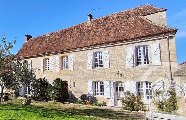 Maison à vendre  7 pièces - 172,74 m 2   ST CIRQ SOUILLAGUET  - 46