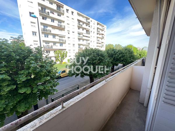 Appartement deux chambres avec balcon au calme - cave