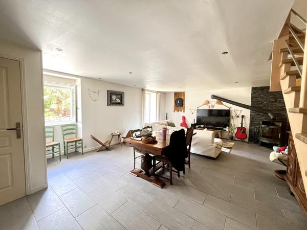 MAISON EN PIERRES rénovée 3 chambres aux Portes de VANNES