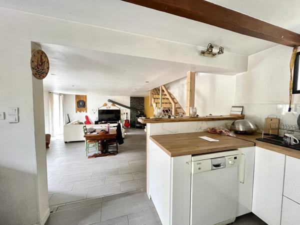 MAISON EN PIERRES rénovée 3 chambres aux Portes de VANNES